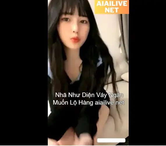 Nhã Như Diện Váy Ngắn Muốn Lộ Hàng 1